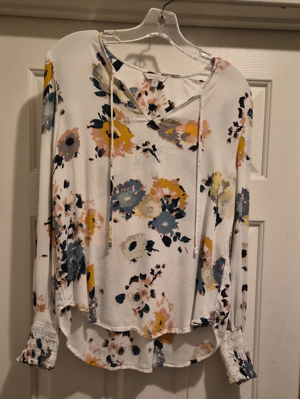 Womens Lucky Floral Tie-Neck Long Sleeve Top - White/Multi